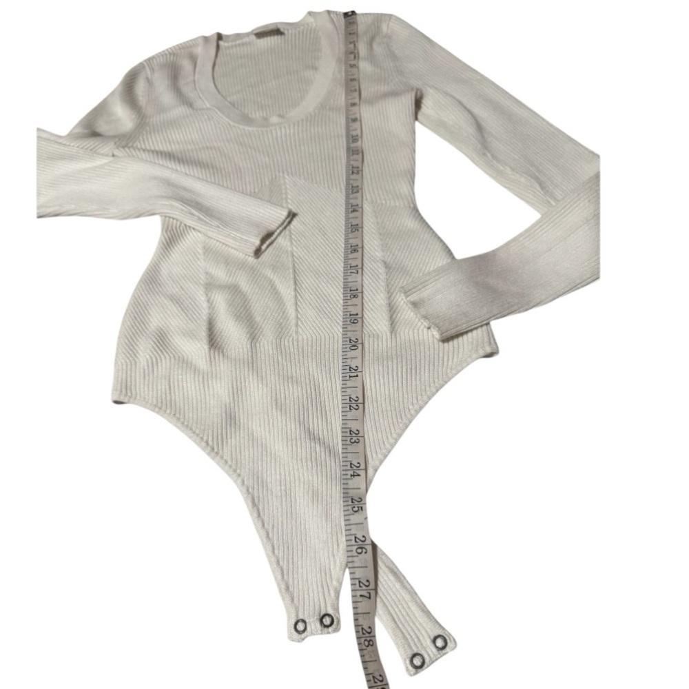 Abercrombie & Fitch Ivory Sculpting Bodysuit Size Medium Minimalist Chic Staple - Picture 11 of 15